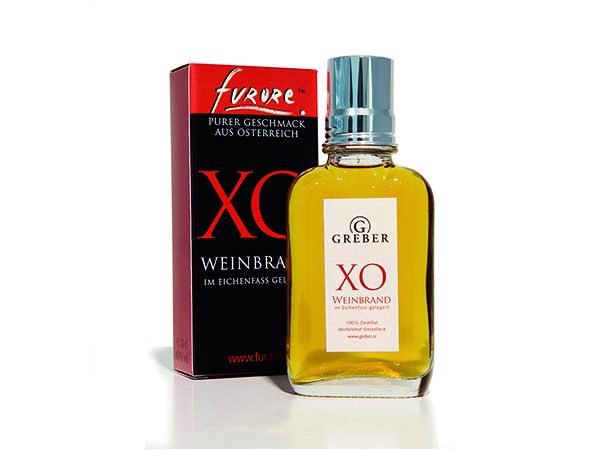 XO Weinbrand im Flachmann